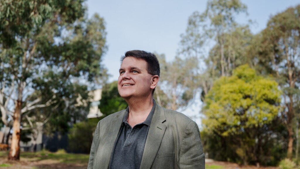 ABC 774 Melbourne Drive with Ali Moore — Jarvis, the AI that said it will kill a human, answers listener questions live on air with Mark Vos in the studio